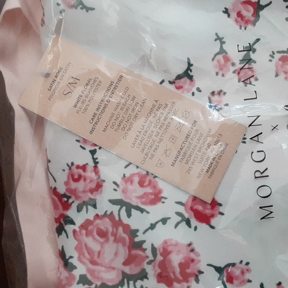 Morgan Lane Robe - Picture 3 of 3